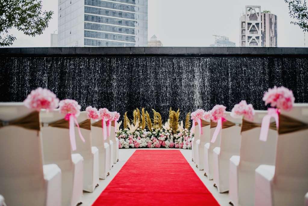 Pavilion Hotel Kuala Lumpur Managed By Banyan Tree Kültér fotó Wedding Venue